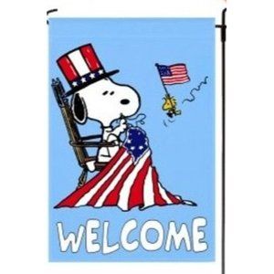 SNOOPY PEANUTS GANG Garden Flag "Snoopy Betsy Ross Sewing" 12"x 18"  40156 NIP
